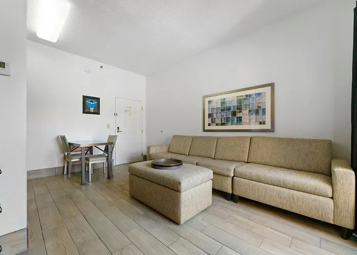 Apartment Upgraded 1 Bd 1 Ba 2 Queen Beds *