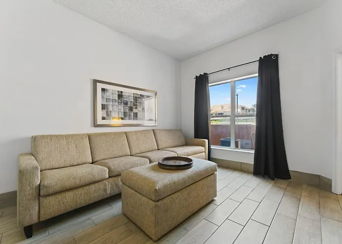 Apartment Upgraded 1 Bd 1 Ba 2 Queen Beds